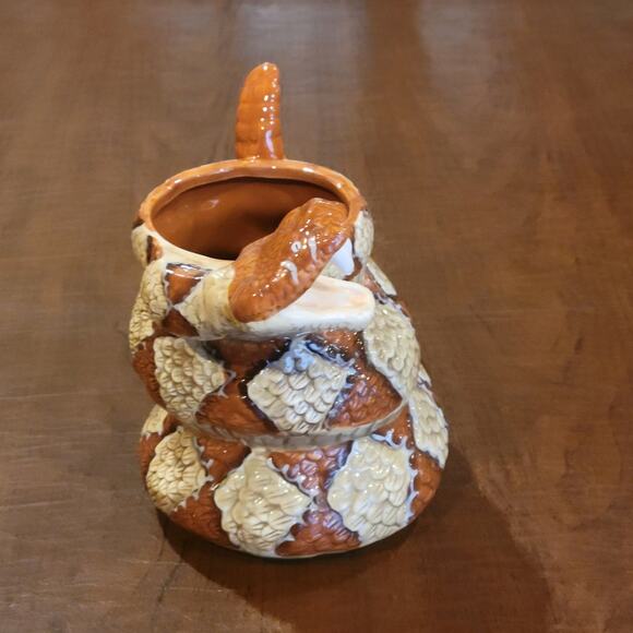 Vintage Coiled Striking Western Diamondback Rattlesnake Coffee Mug - Picture 3 of 9